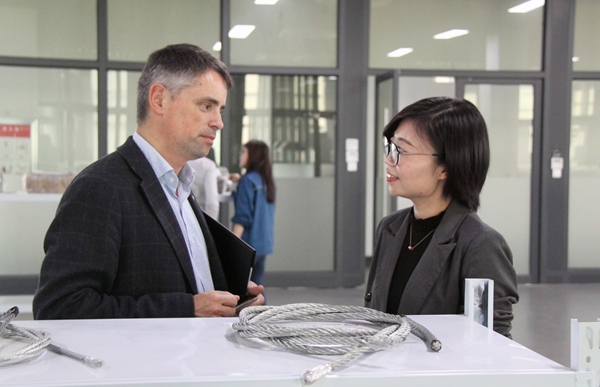 15759607809569382C2B.jpg IMG_1025_副本_副本.jpg